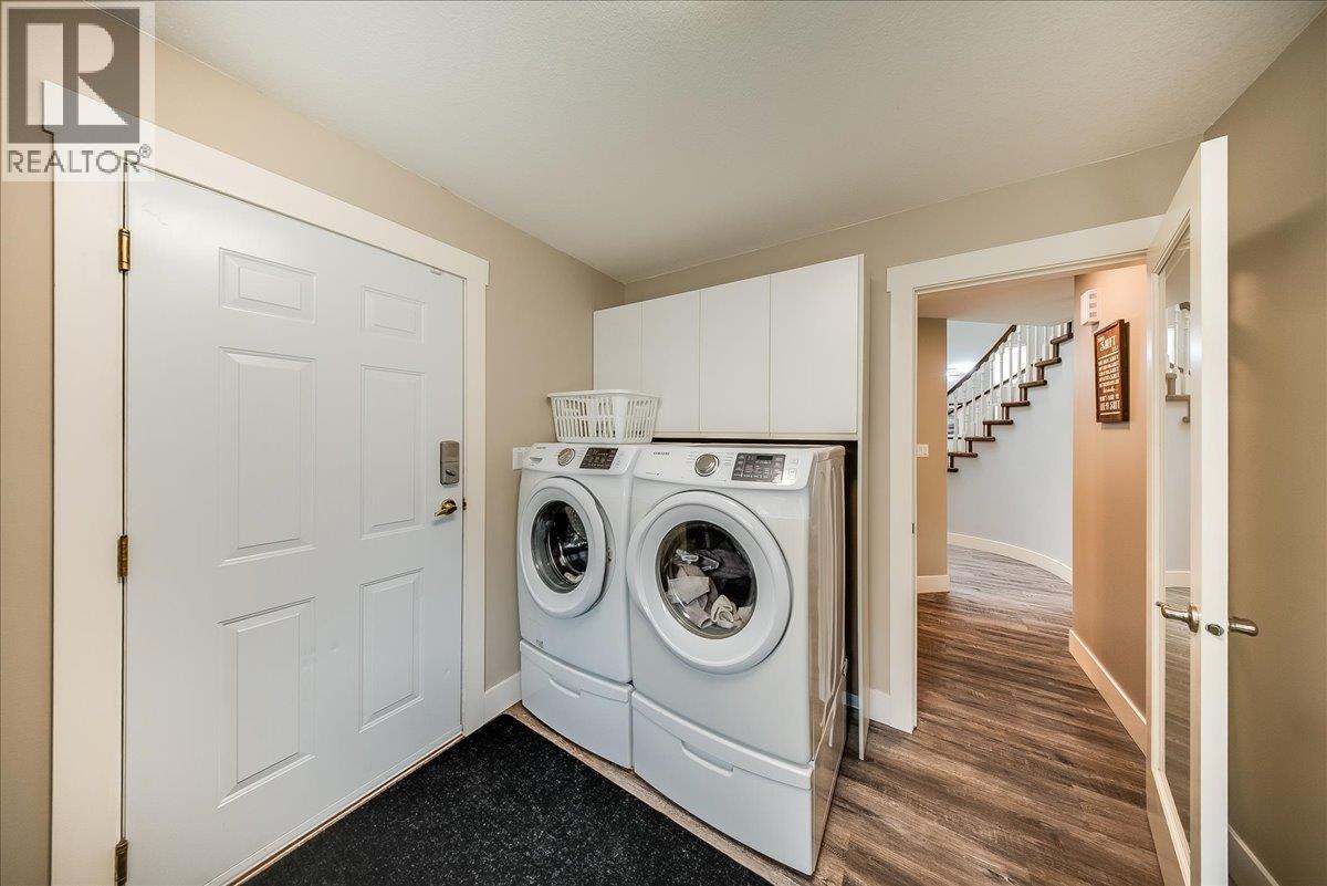 1021 Bridgeview Crescent Property Photo 15