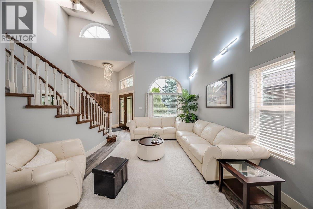 1021 Bridgeview Crescent Property Photo 18