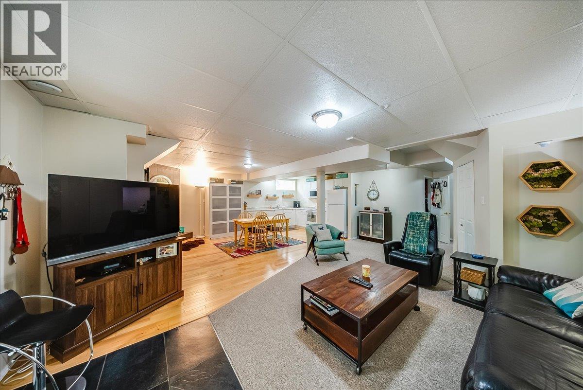 1021 Bridgeview Crescent Property Photo 34