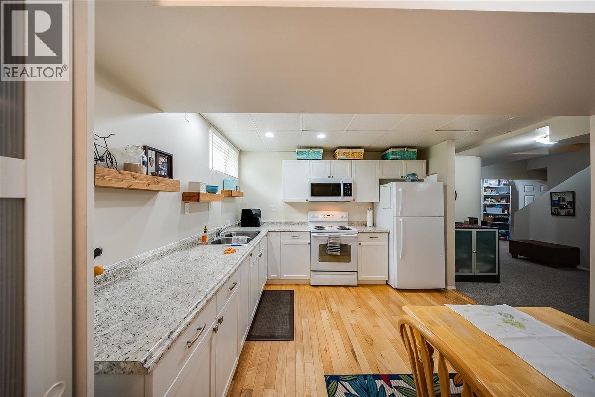 1021 Bridgeview Crescent Property Photo 43