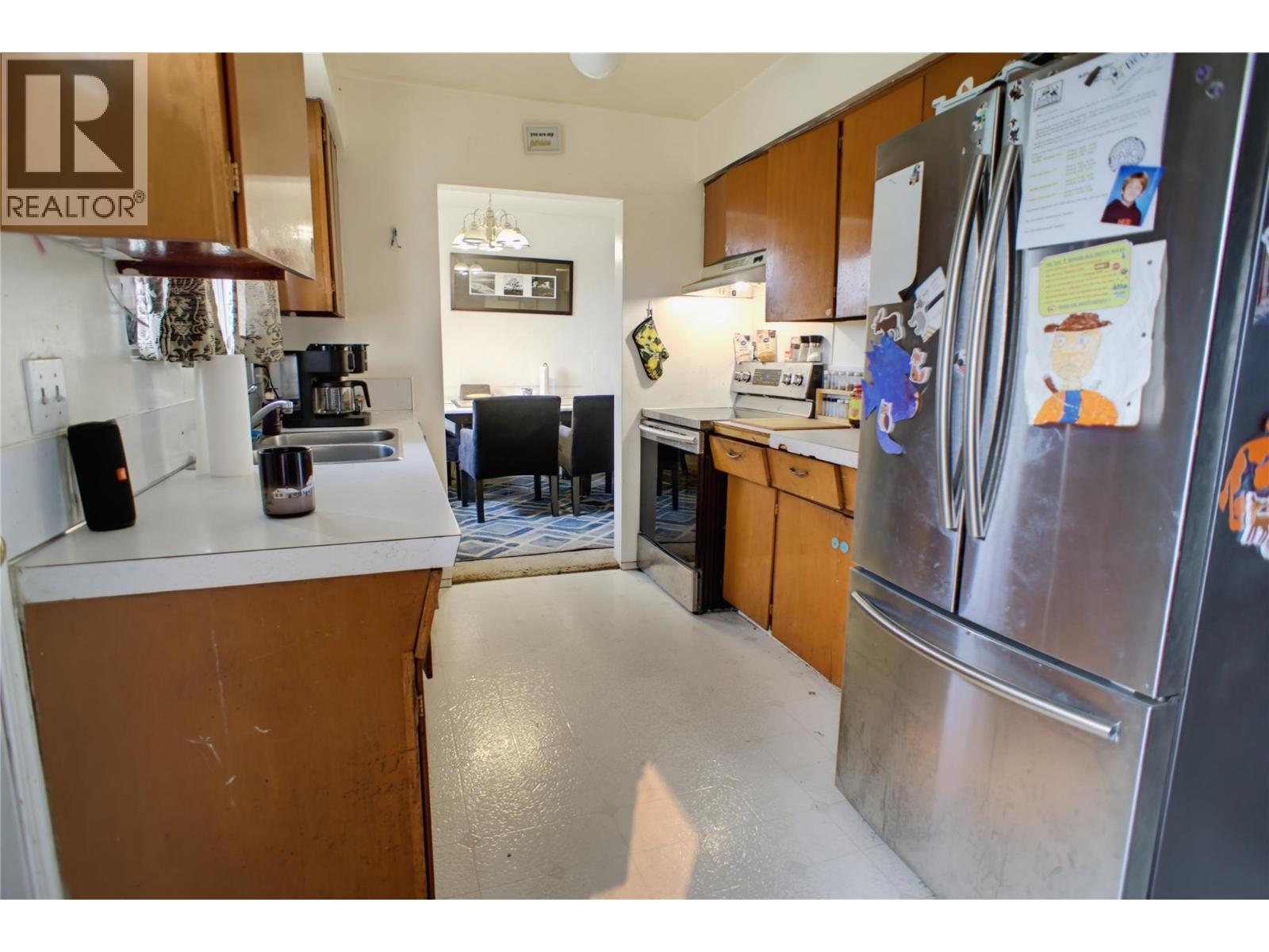 262 Holly Avenue Property Photo 3