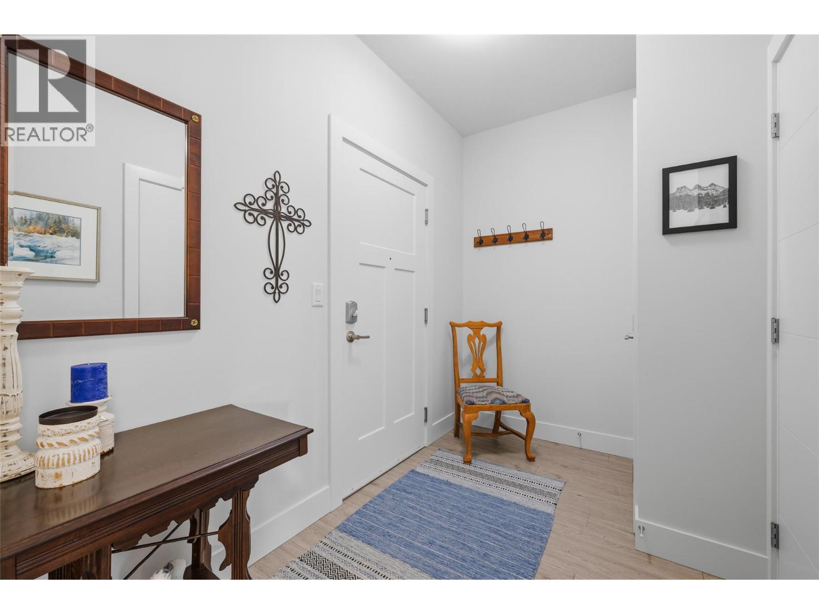 4380 Lakeshore Road Unit# Ph21 Property Photo 7