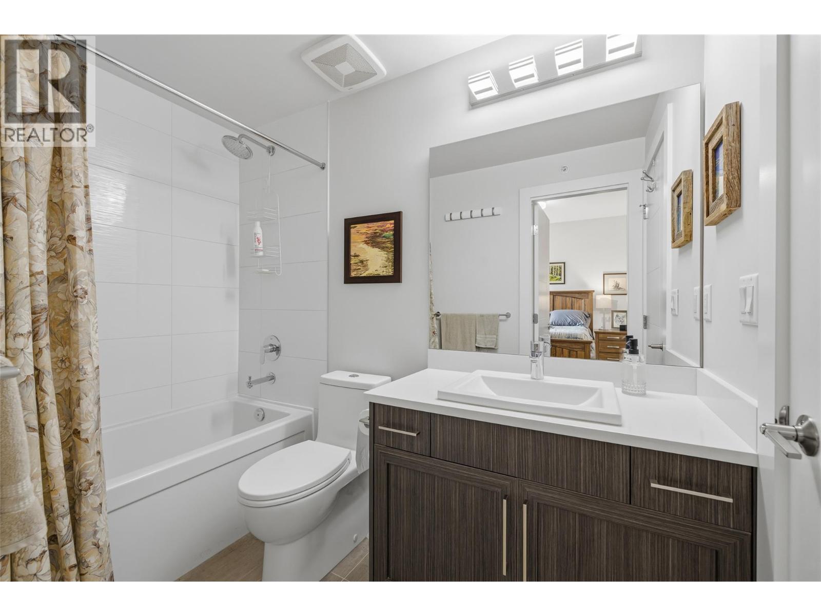 4380 Lakeshore Road Unit# Ph21 Property Photo 34