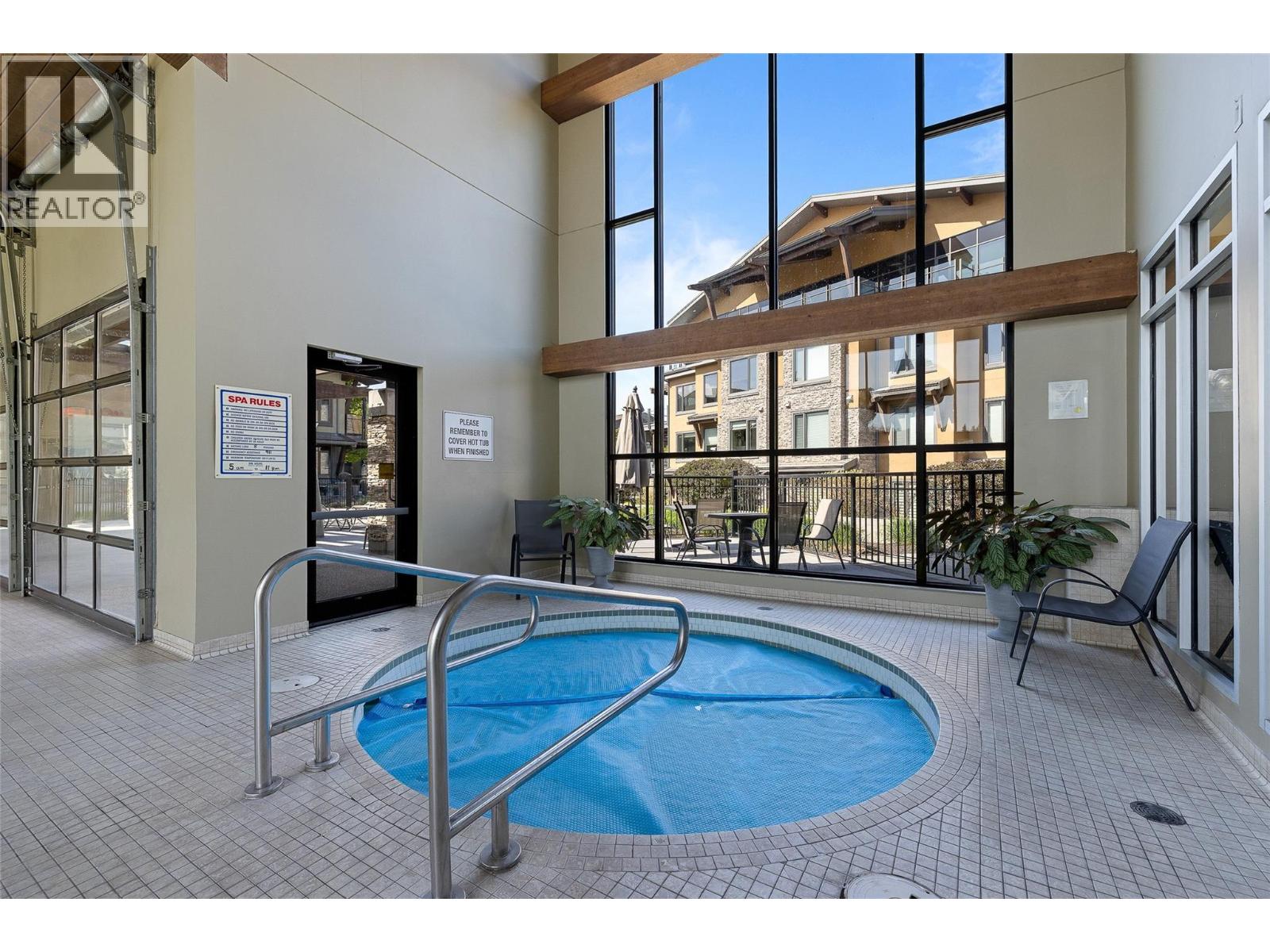 4380 Lakeshore Road Unit# Ph21 Property Photo 40
