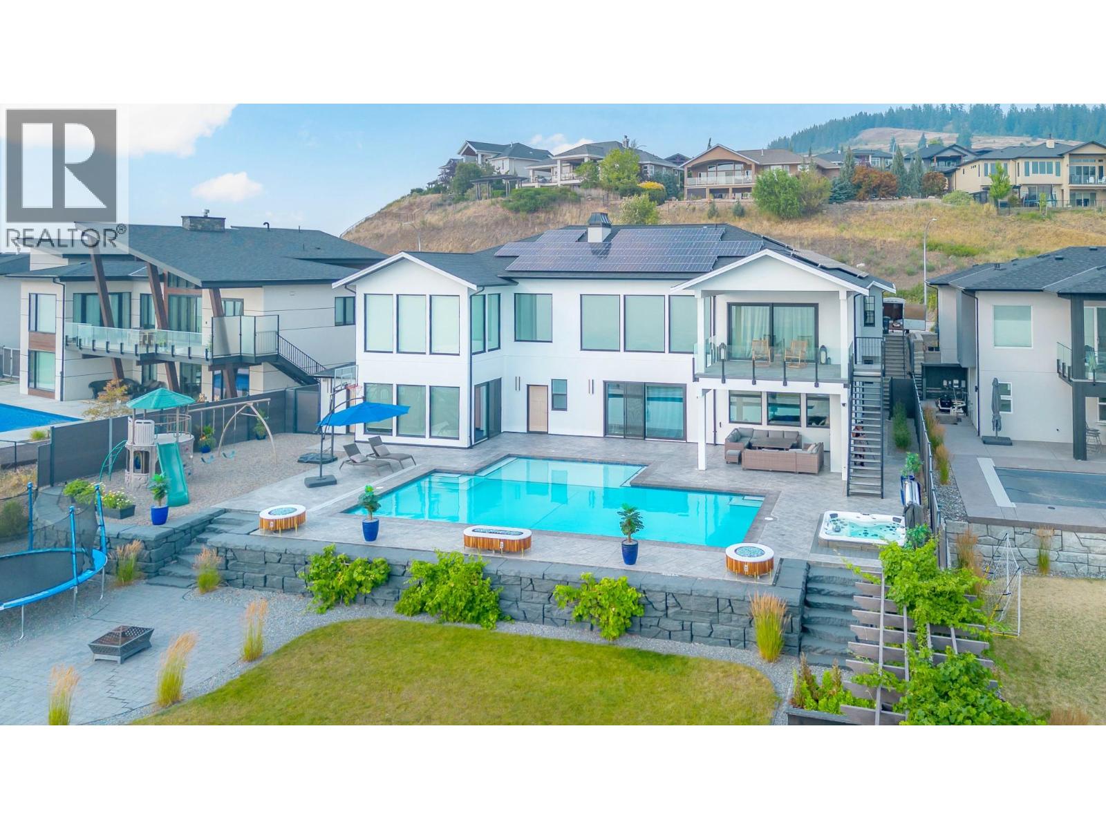 628 Hart Place