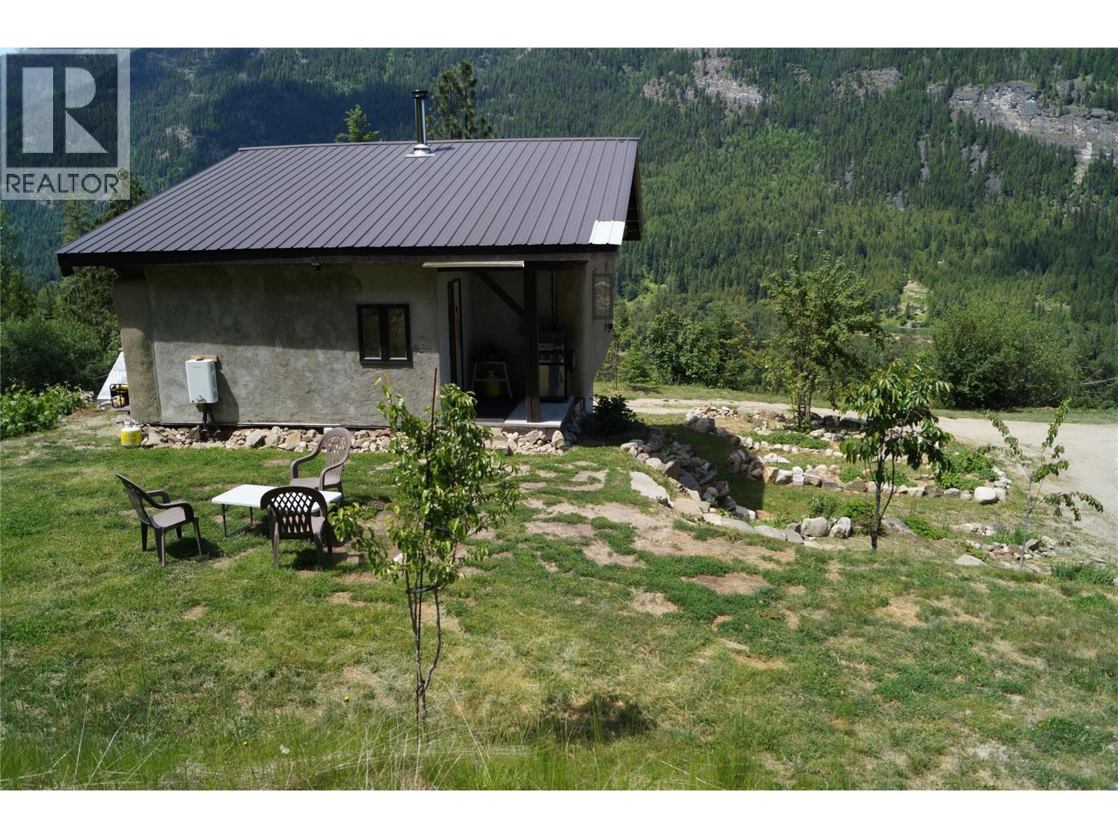 4650 6 Highway Property Photo 24