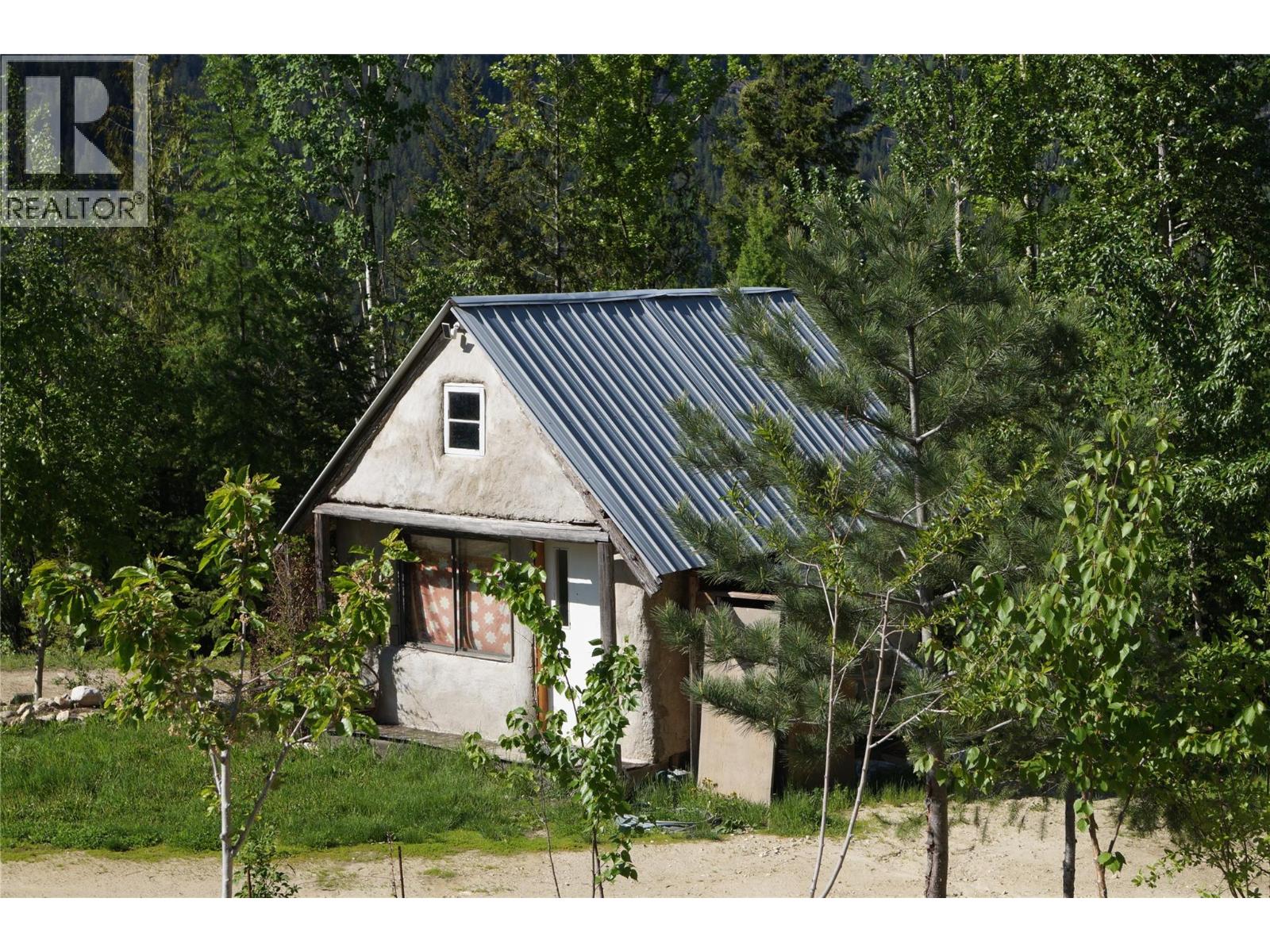 4650 6 Highway Property Photo 25