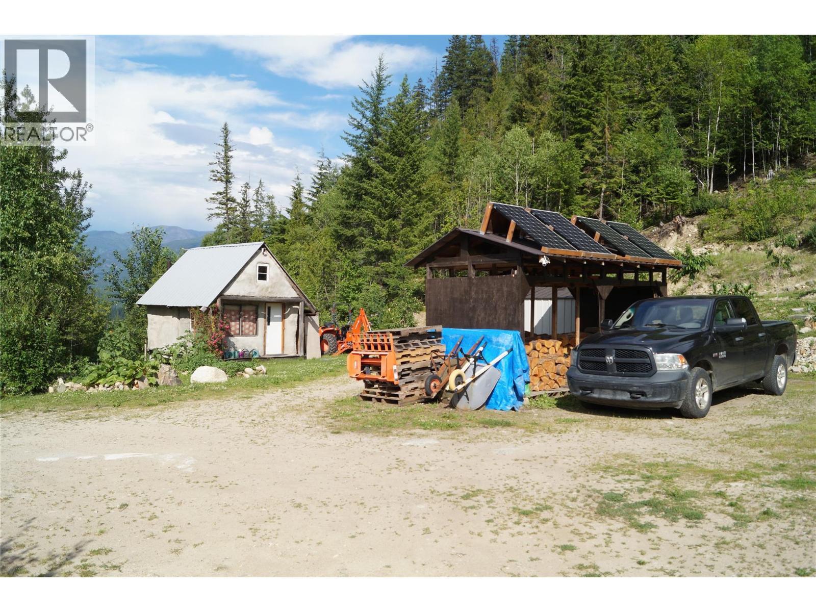 4650 6 Highway Property Photo 26