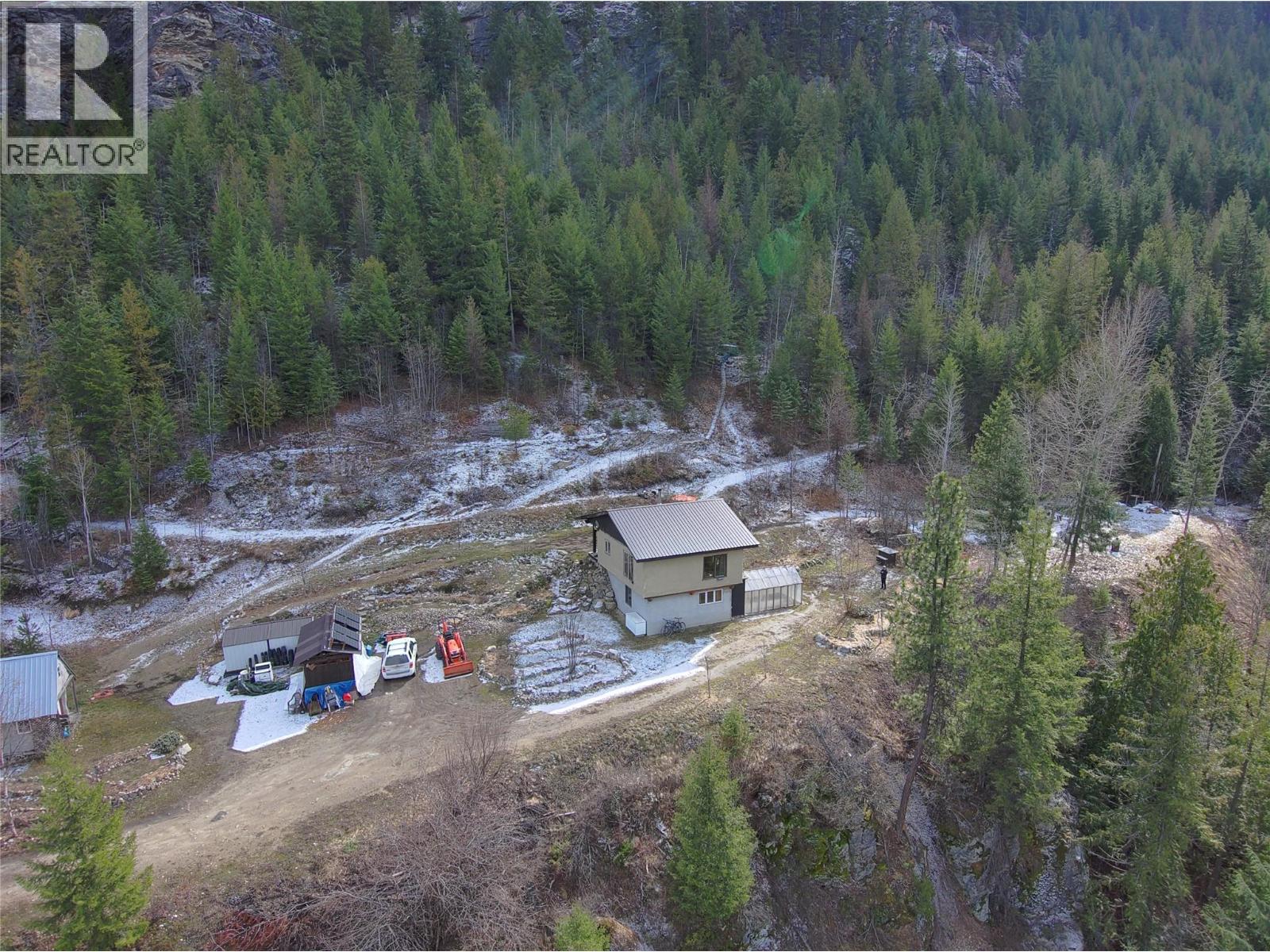 4650 6 Highway Property Photo 33