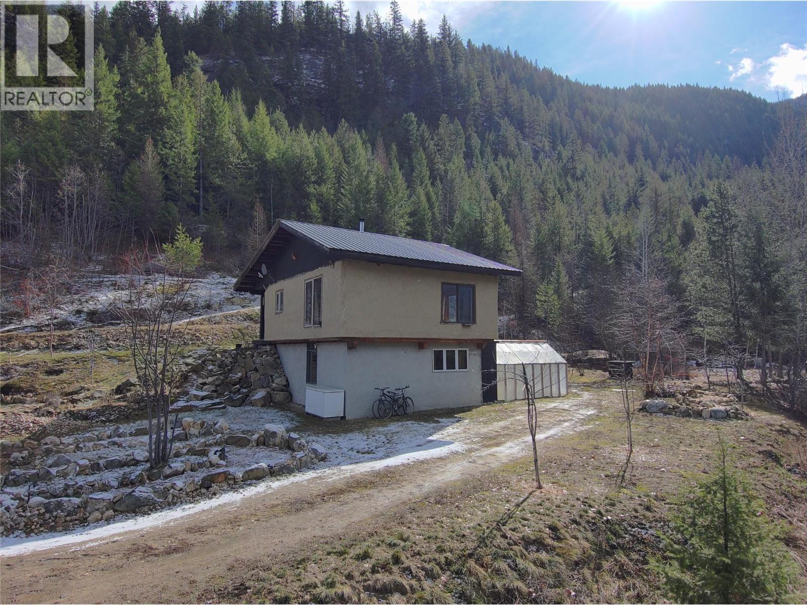 4650 6 Highway Property Photo 35