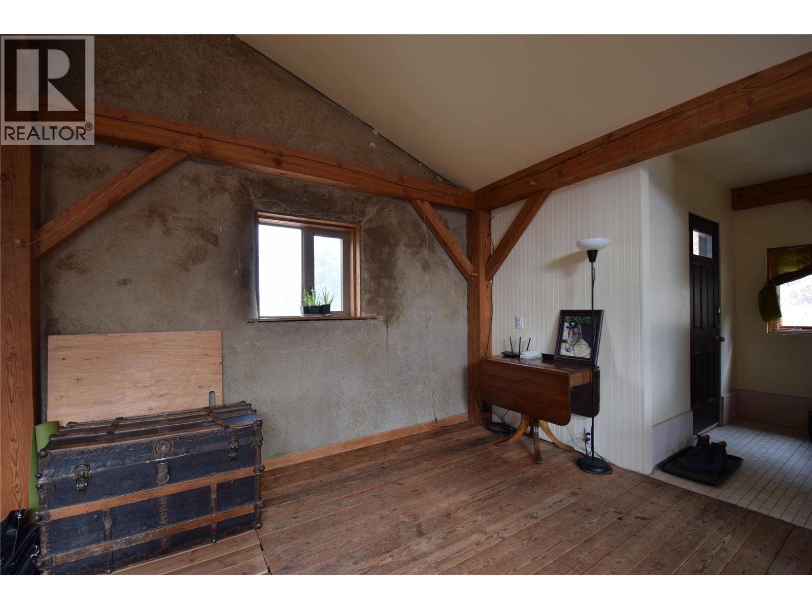 4650 6 Highway Property Photo 58