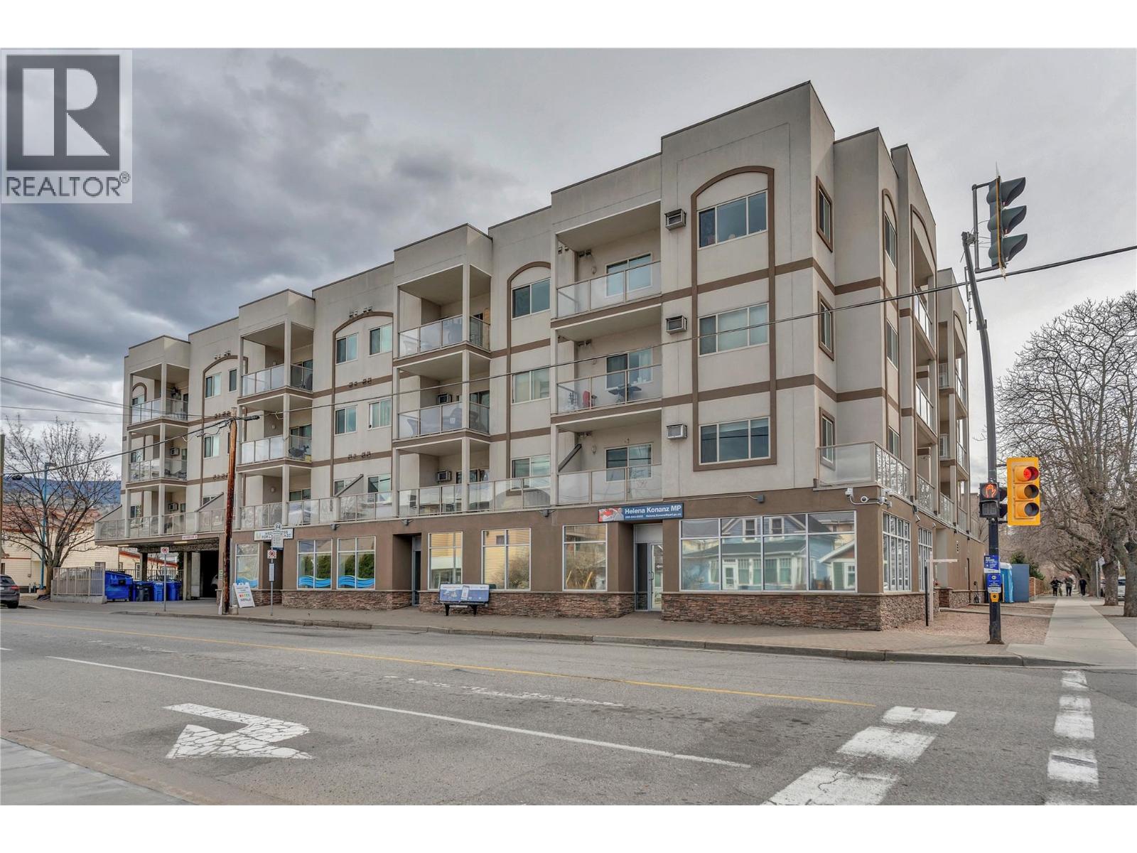 196 Wade Avenue W Unit# 306 Property Photo 1