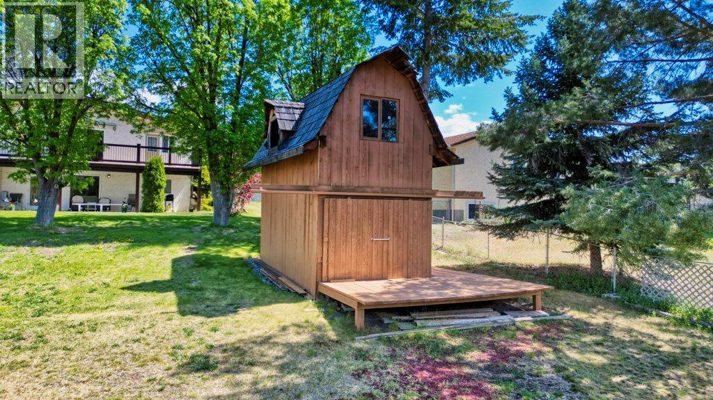 7562 Crest-a-way Road Property Photo 35