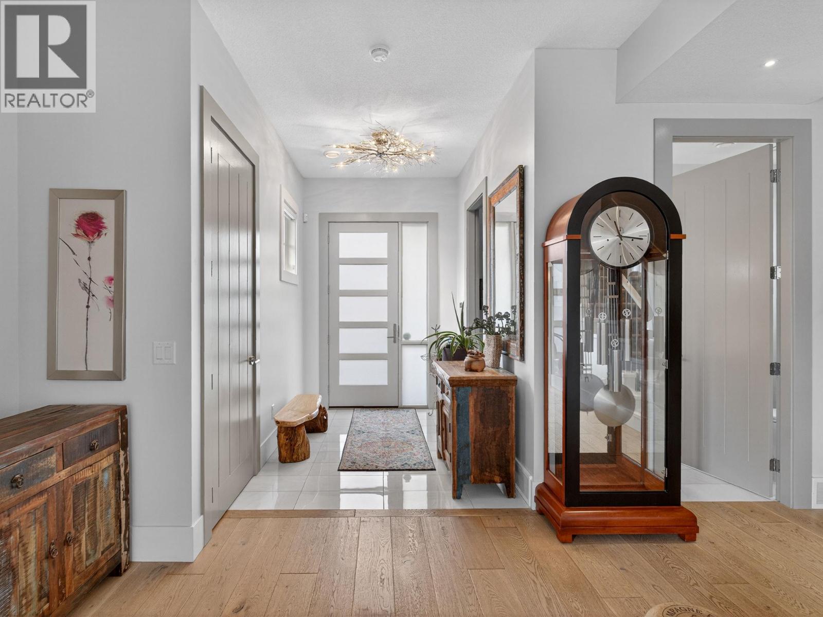 1900 Water Street Property Photo 6
