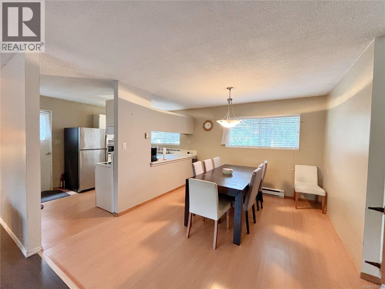 380 Alder Cres Property Photo 11