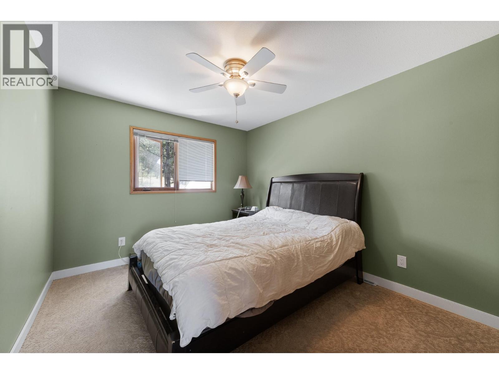 709 Weeks Road Property Photo 25