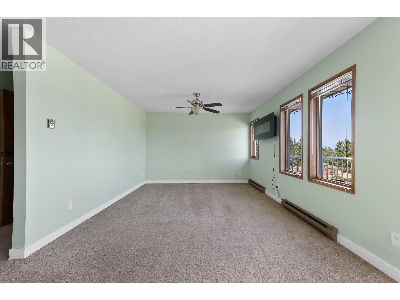 709 Weeks Road Property Photo 36