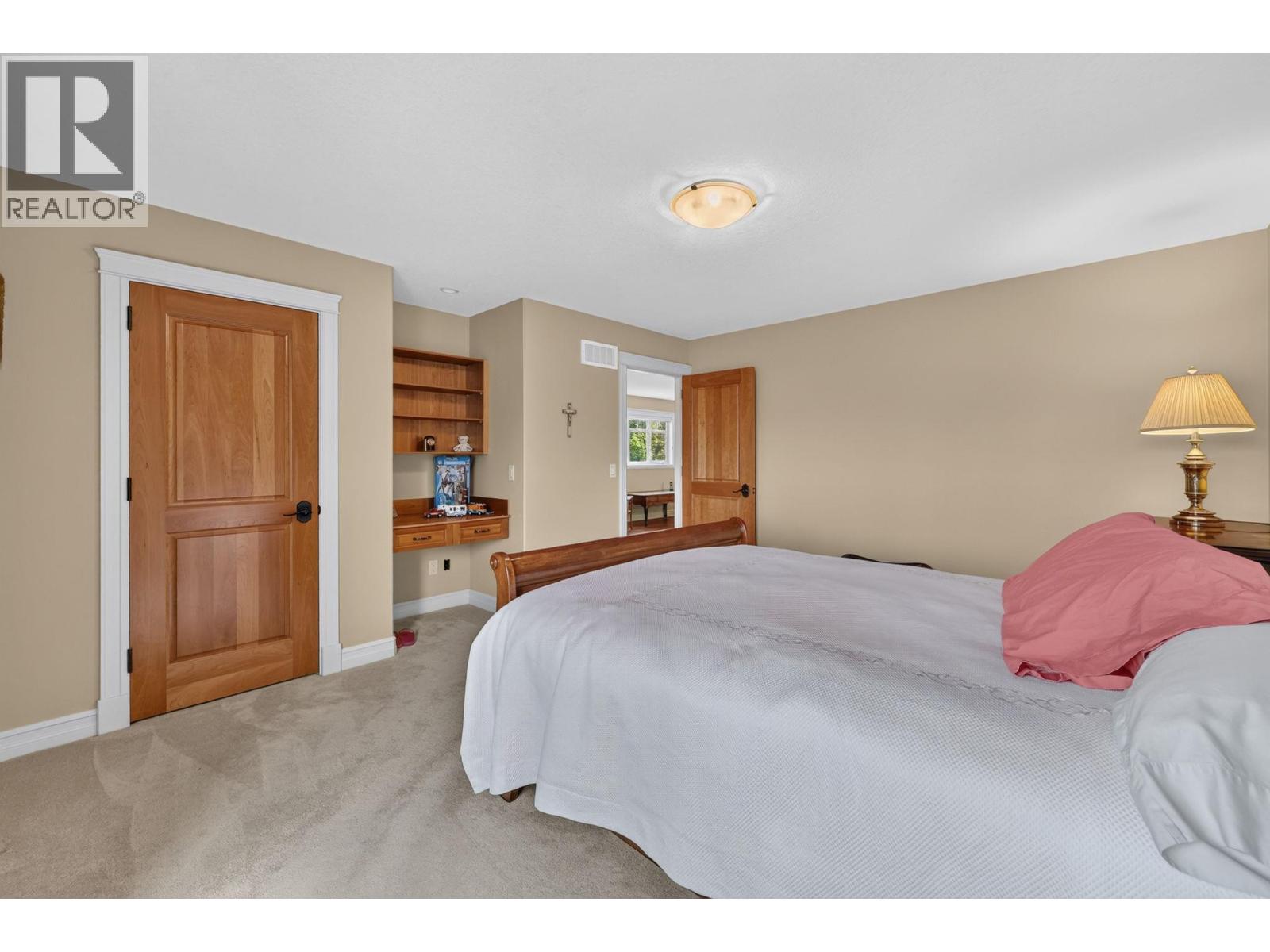 523 Metcalfe Avenue Property Photo 37