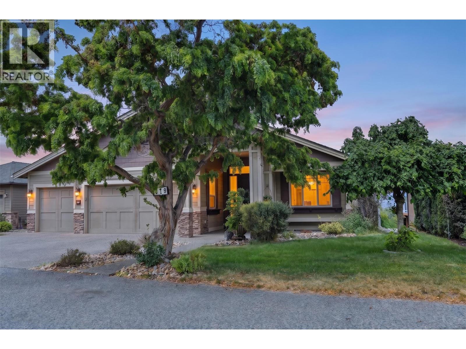 679 Devonian Avenue Property Photo 1