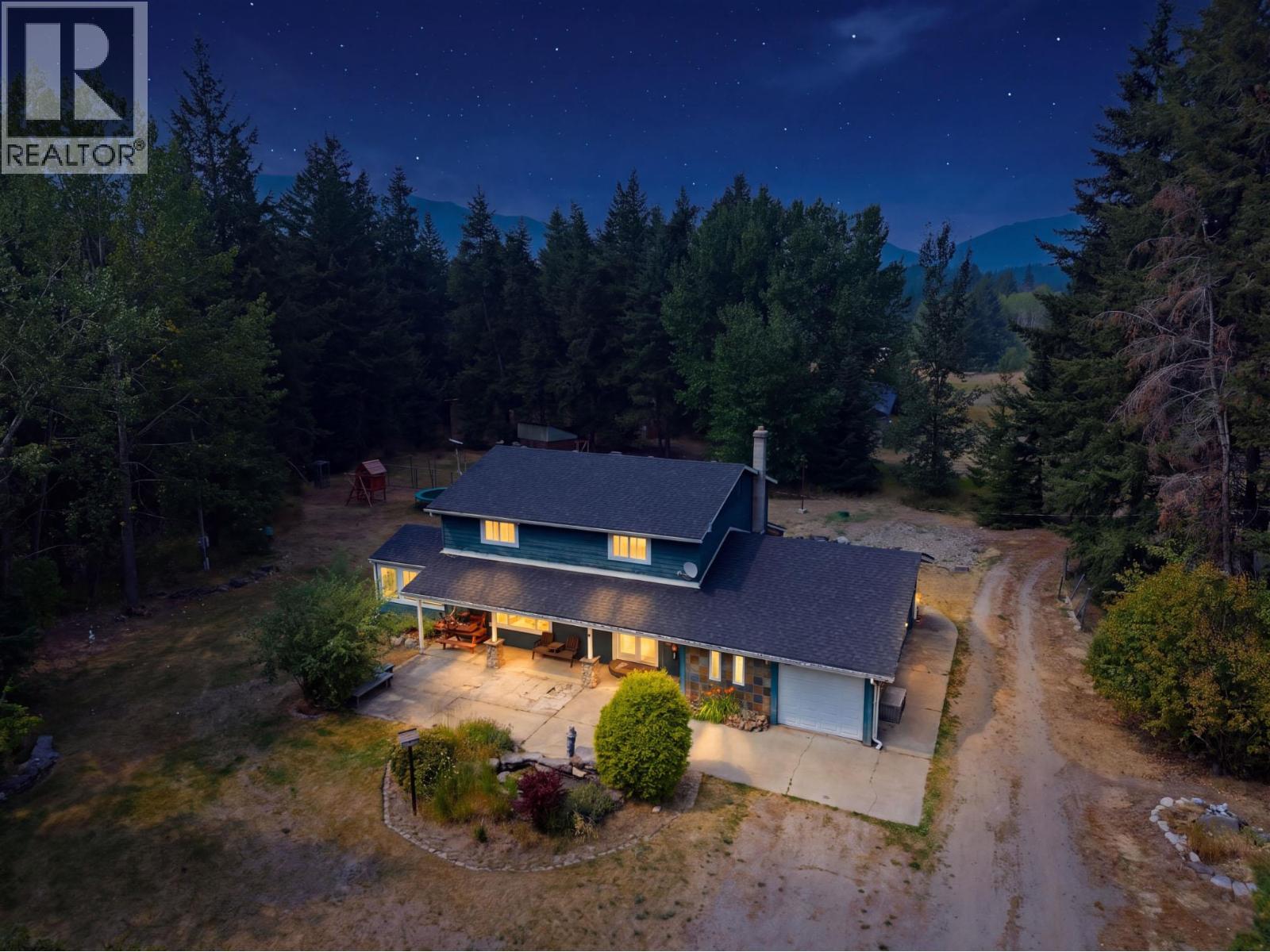 4425 Chase-falkland Road Property Photo 1