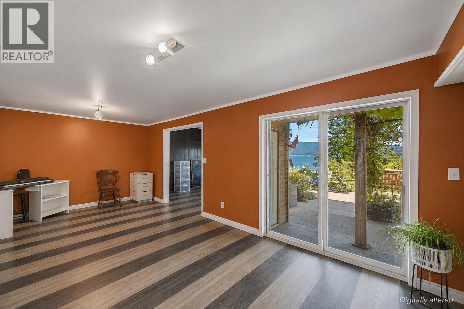5255 Schneider Place Property Photo 14