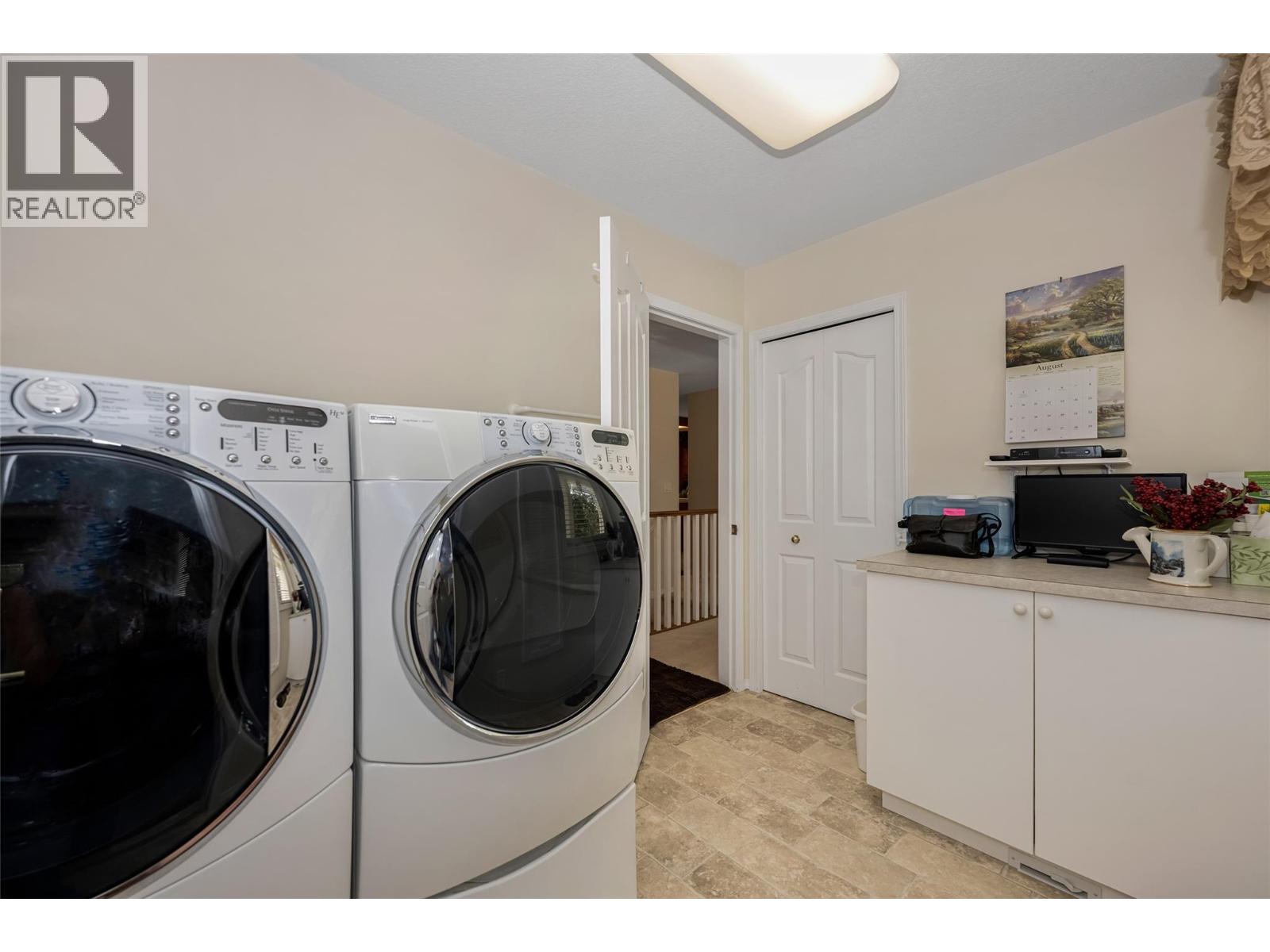 2976 Heal Court Property Photo 16