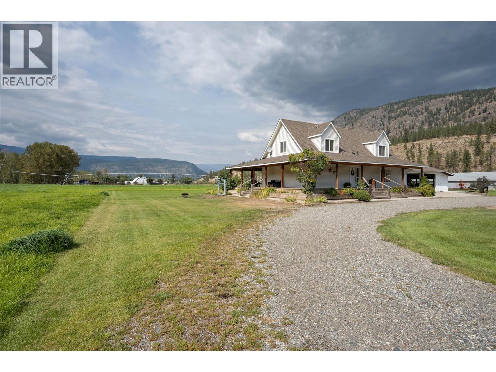 2328 Willgoose Road Property Photo 2