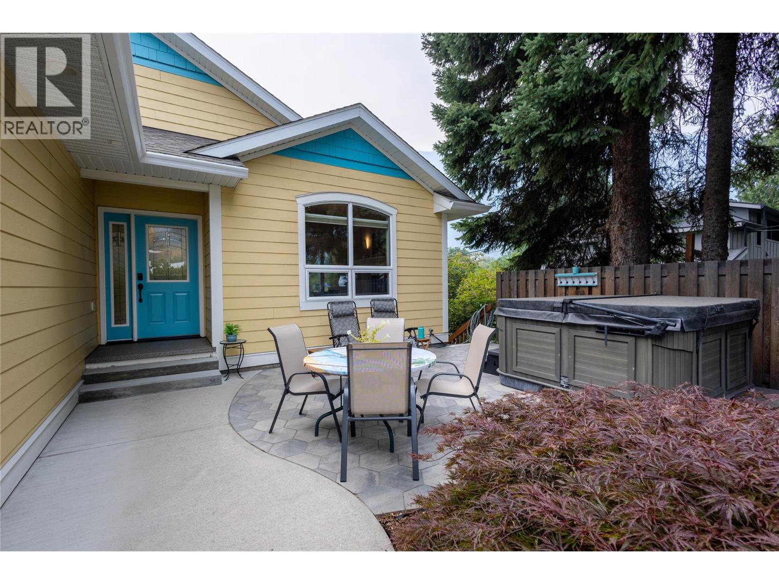 1007 Fourth Street Property Photo 5