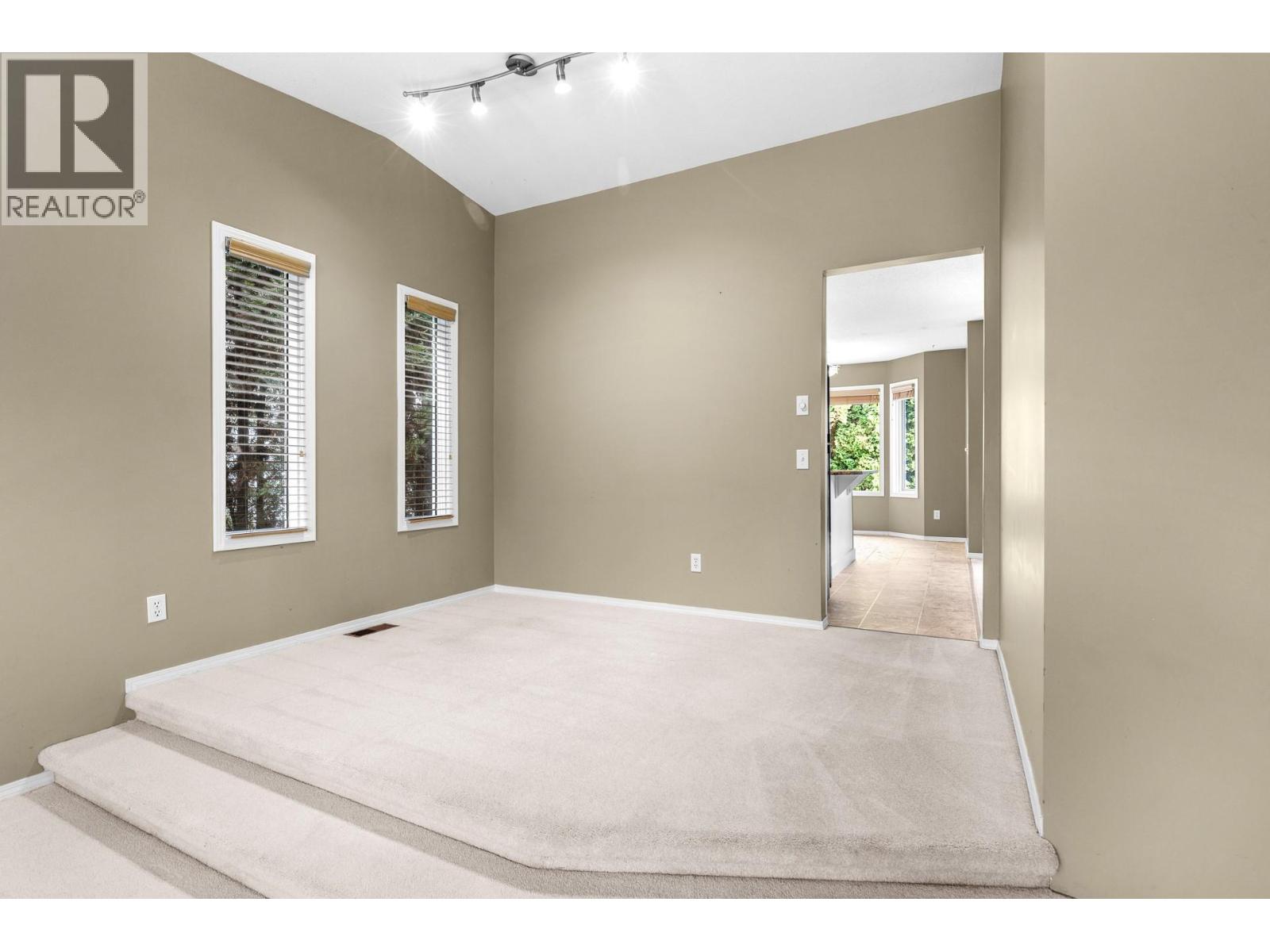 602 Willms Road Property Photo 11