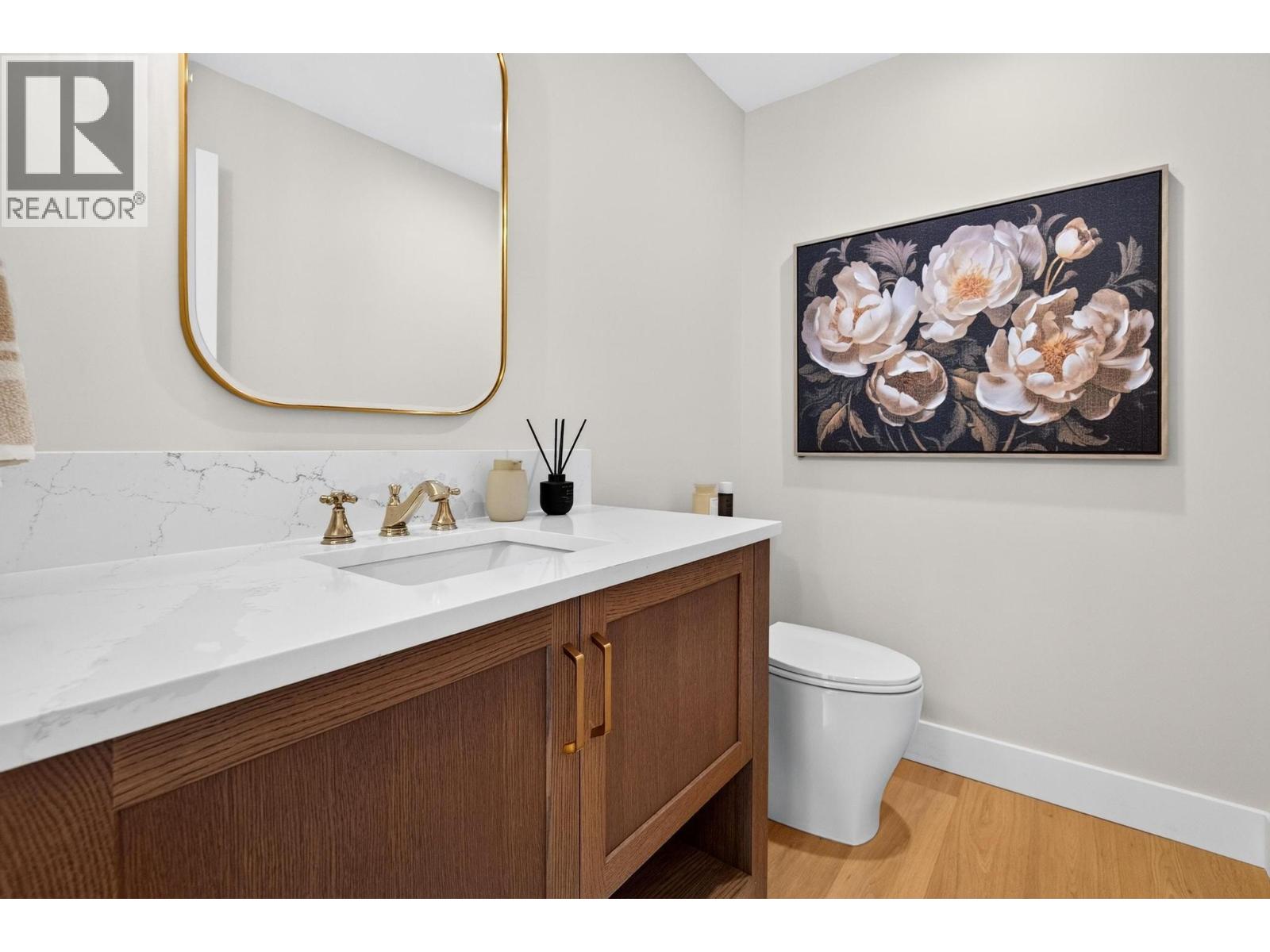 887 Loseth Drive Property Photo 31