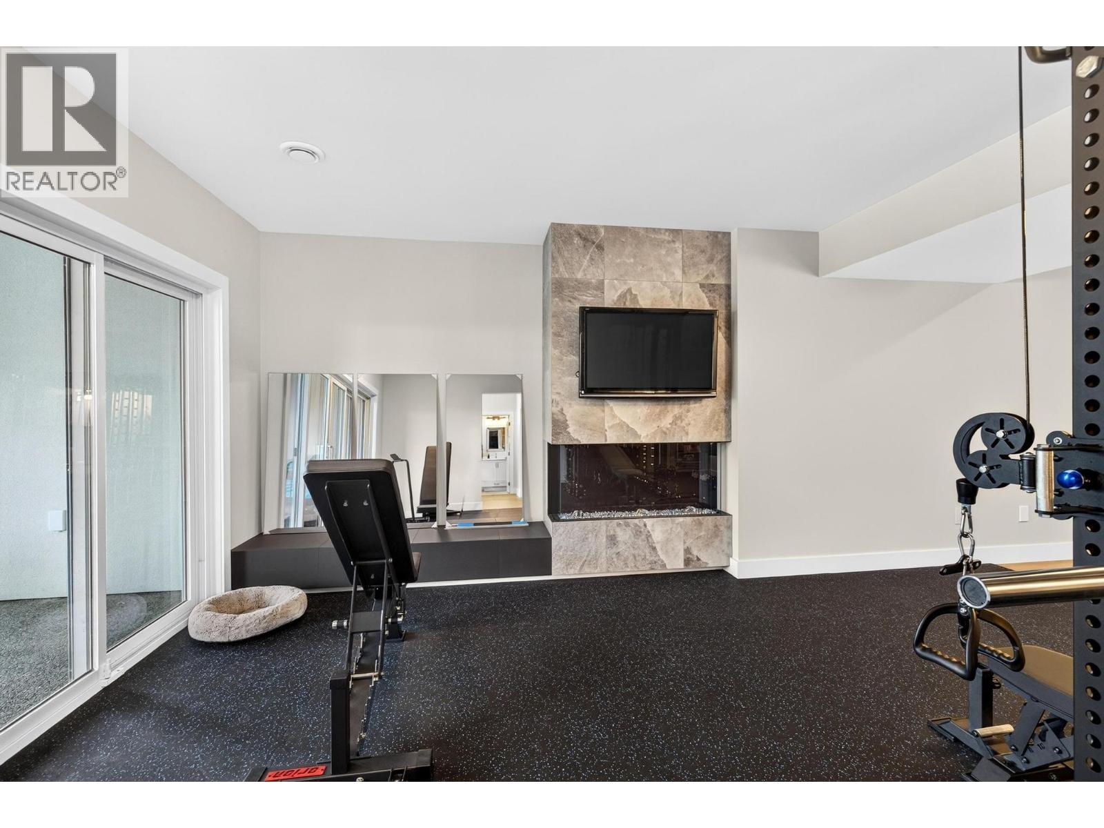 887 Loseth Drive Property Photo 35