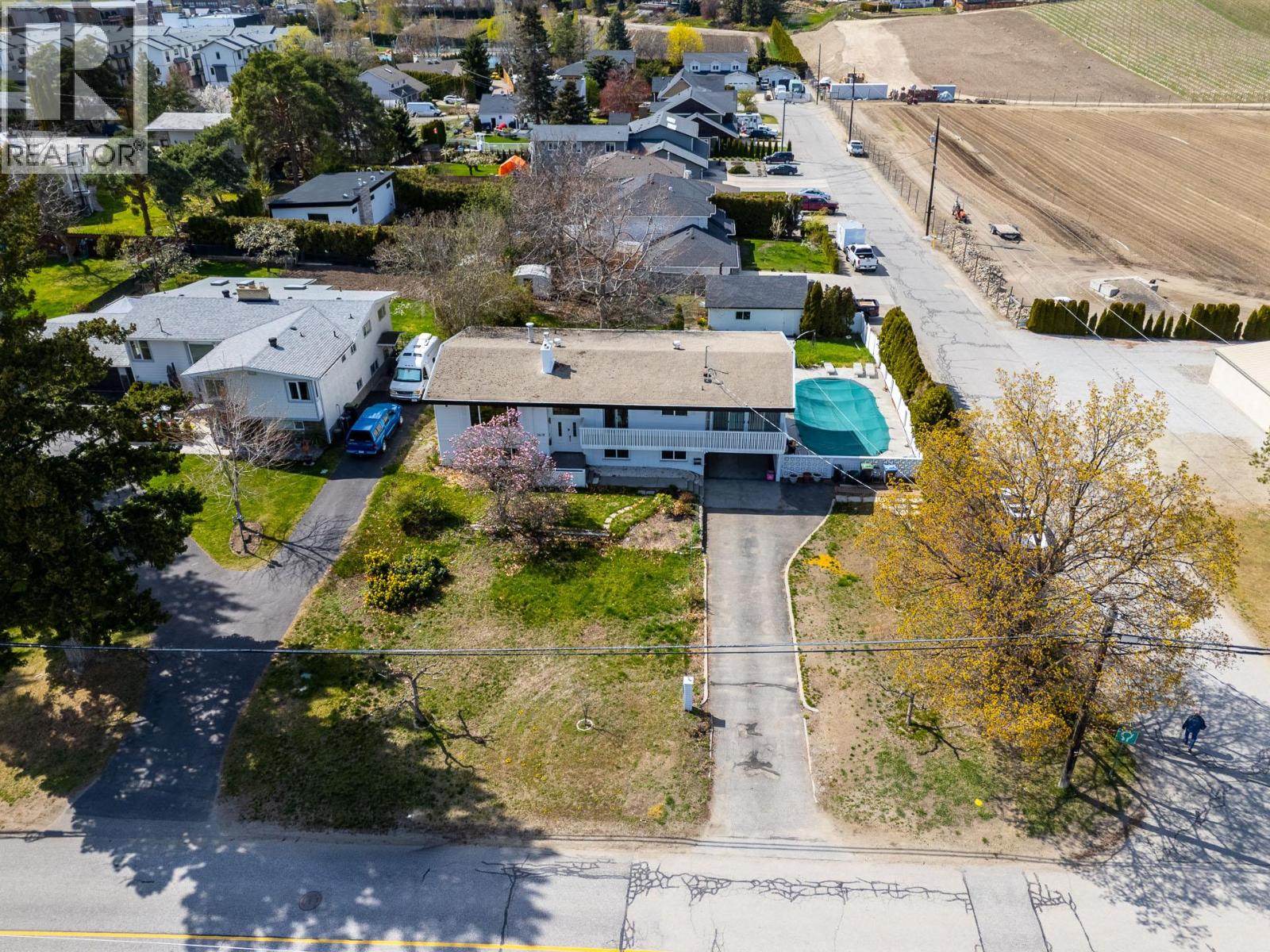 2618 Thacker Drive Property Photo 1