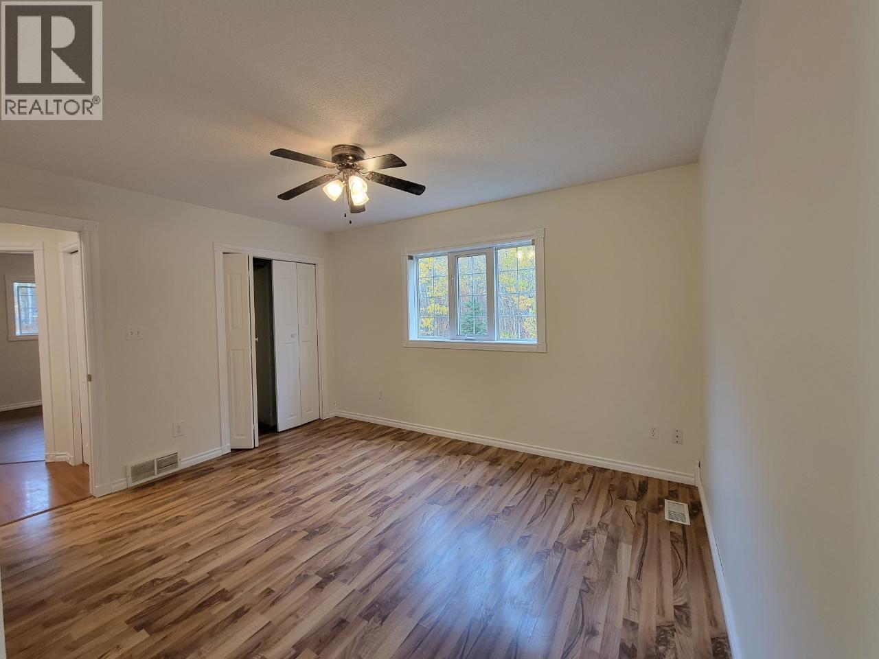 6708 Currier Road Property Photo 11
