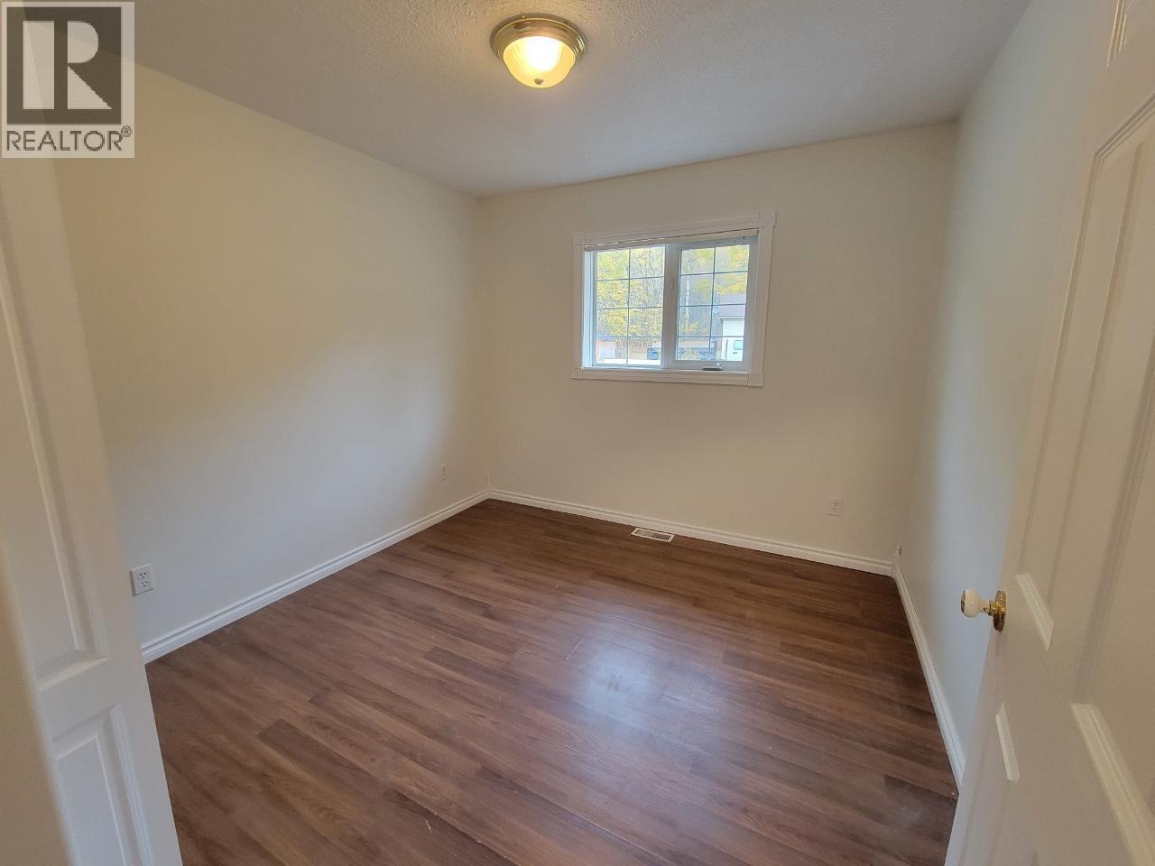 6708 Currier Road Property Photo 13