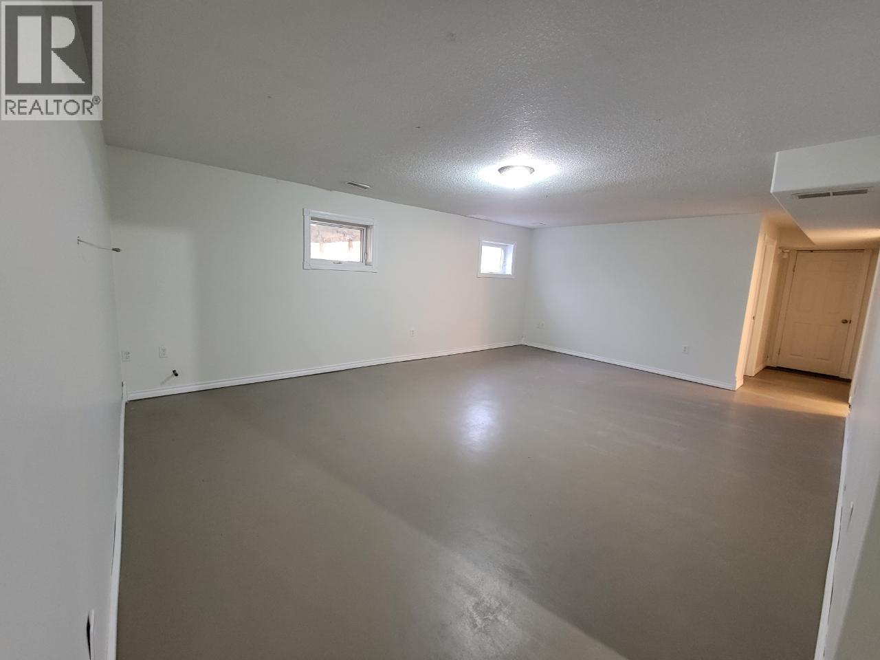 6708 Currier Road Property Photo 15