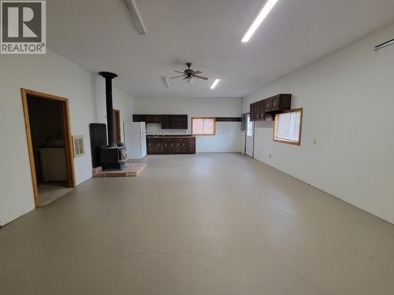 6708 Currier Road Property Photo 21