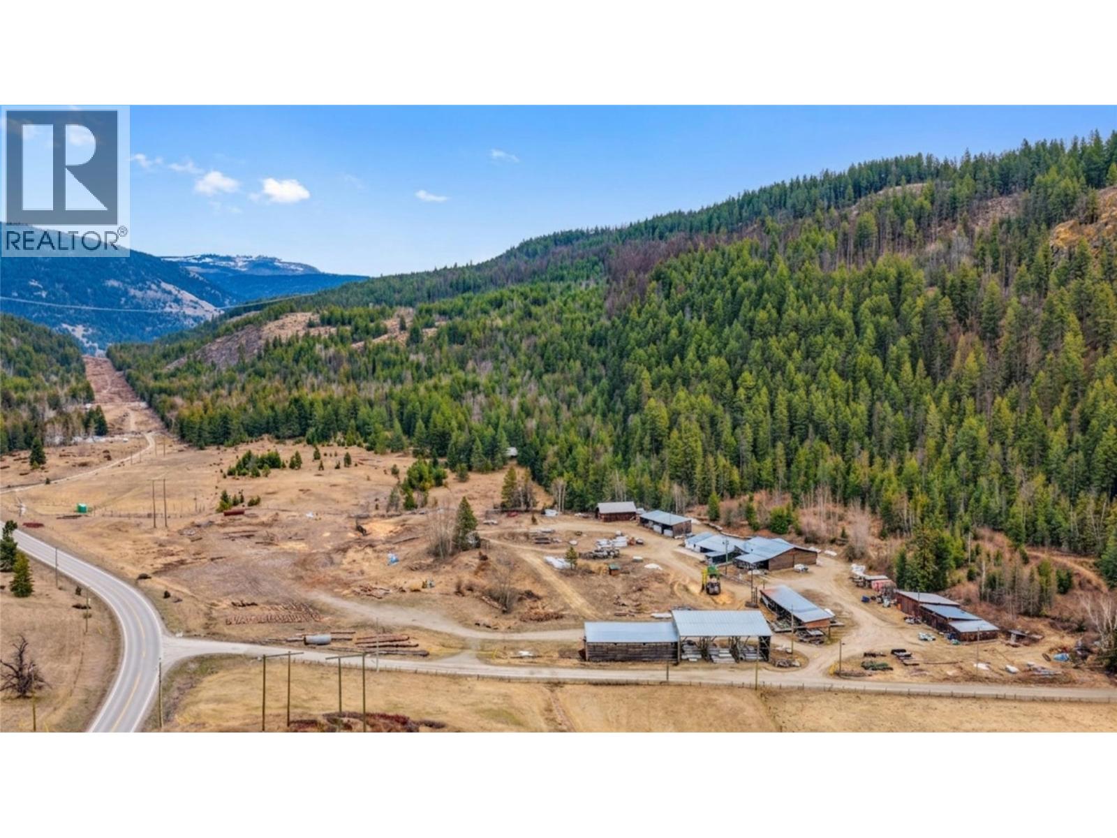 17 Bear Valley Road Property Photo 1