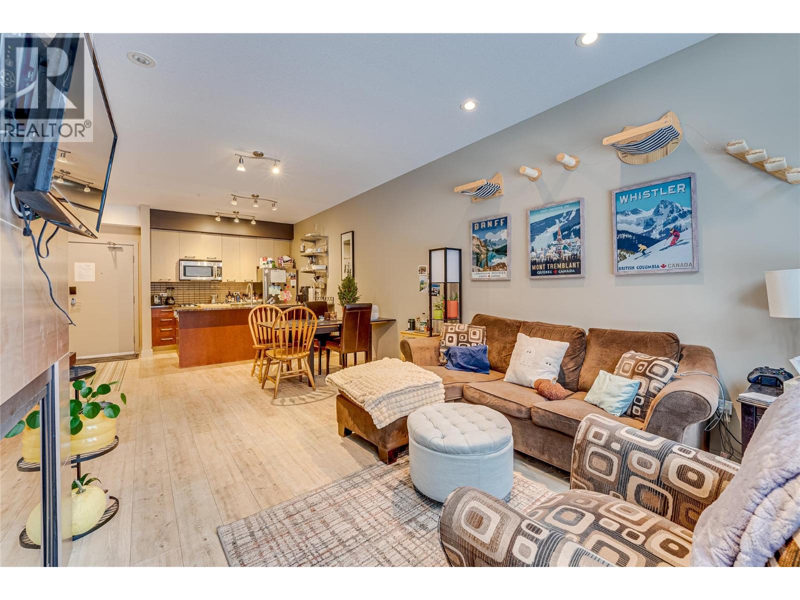 30 Monashee Road Unit# 203 Property Photo 11