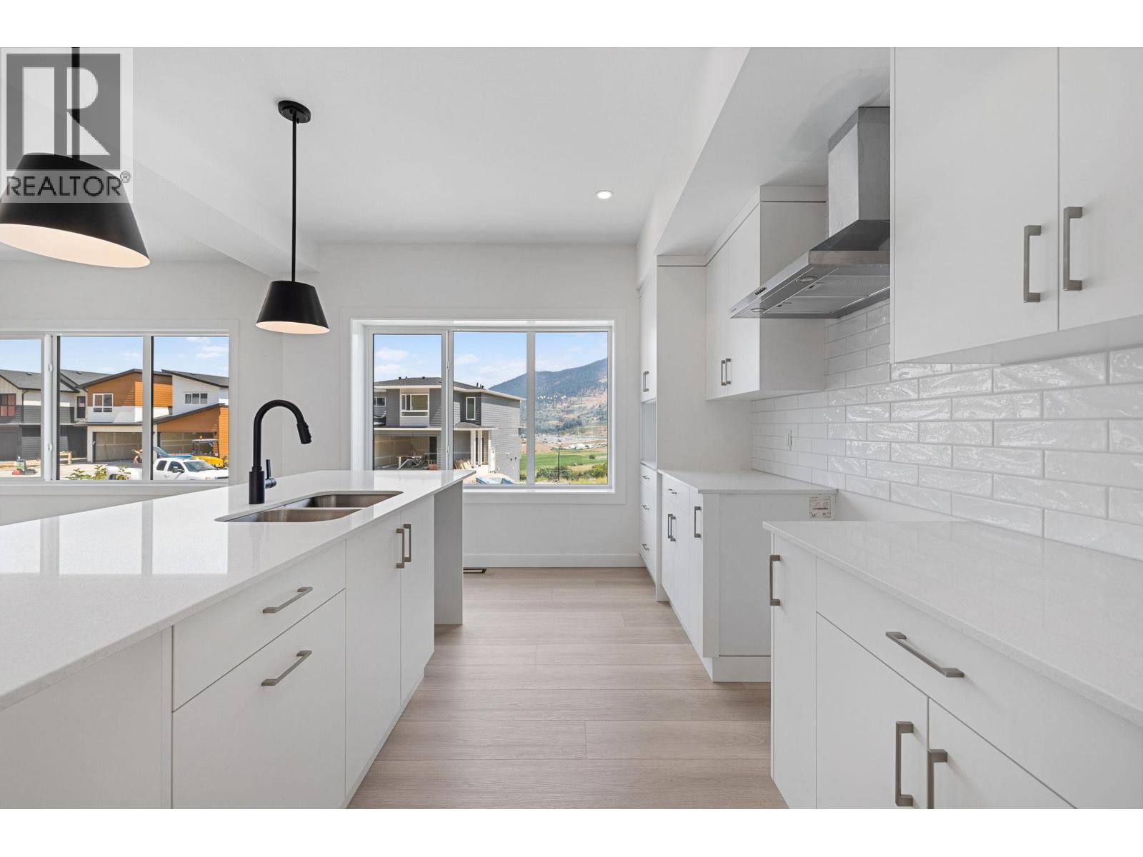 430 Arrowleaf Rise Property Photo 7