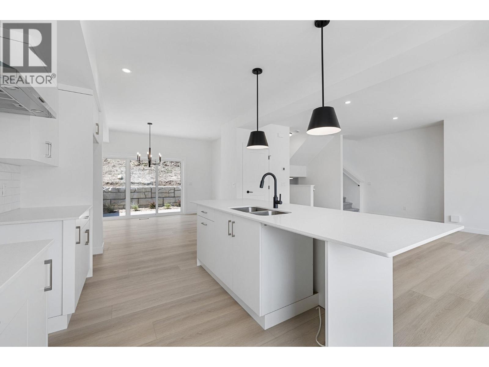 430 Arrowleaf Rise Property Photo 8