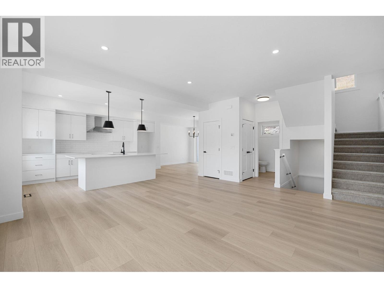 430 Arrowleaf Rise Property Photo 15