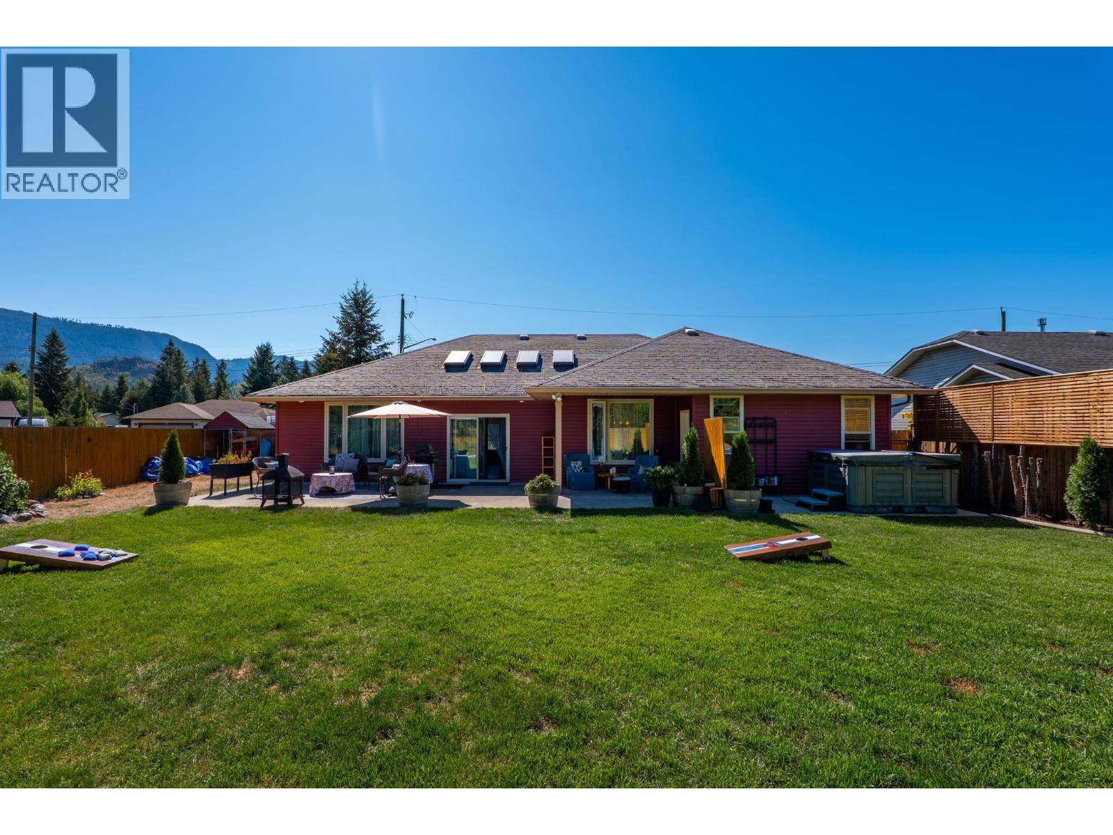 559 Mclean Road Property Photo 3