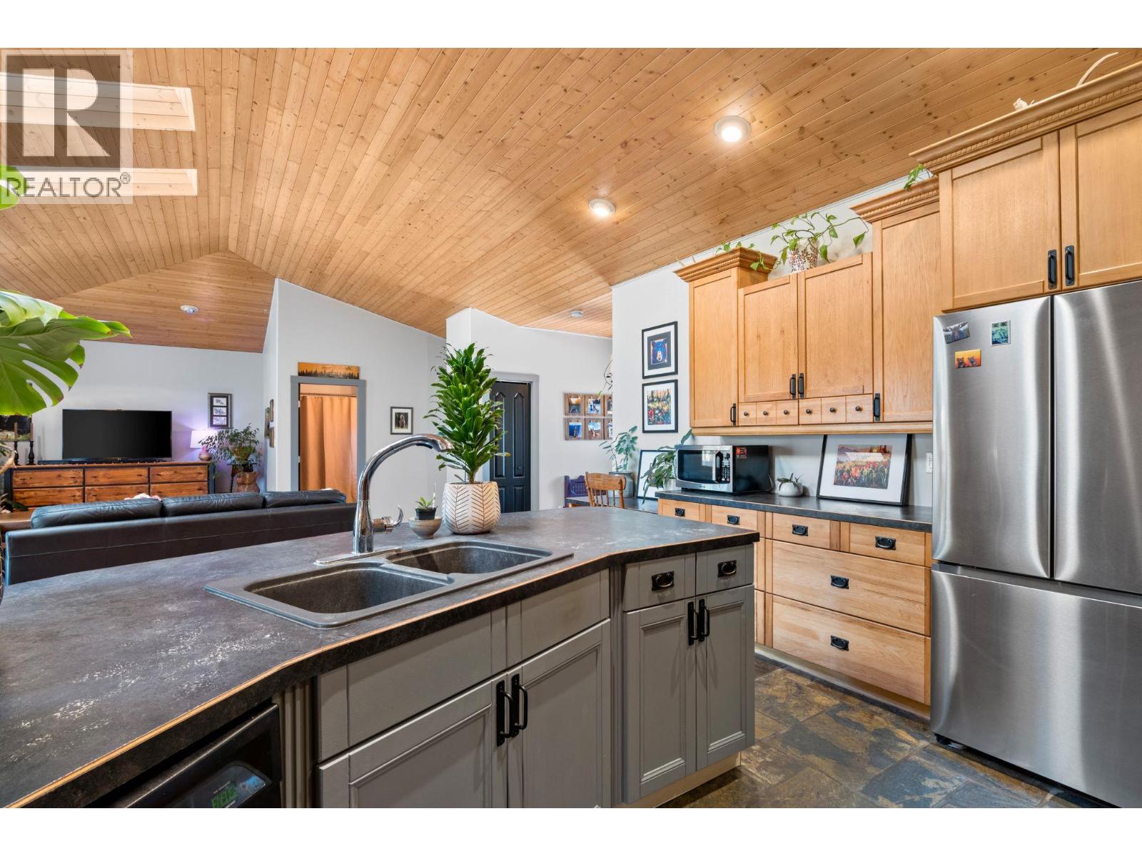 559 Mclean Road Property Photo 15