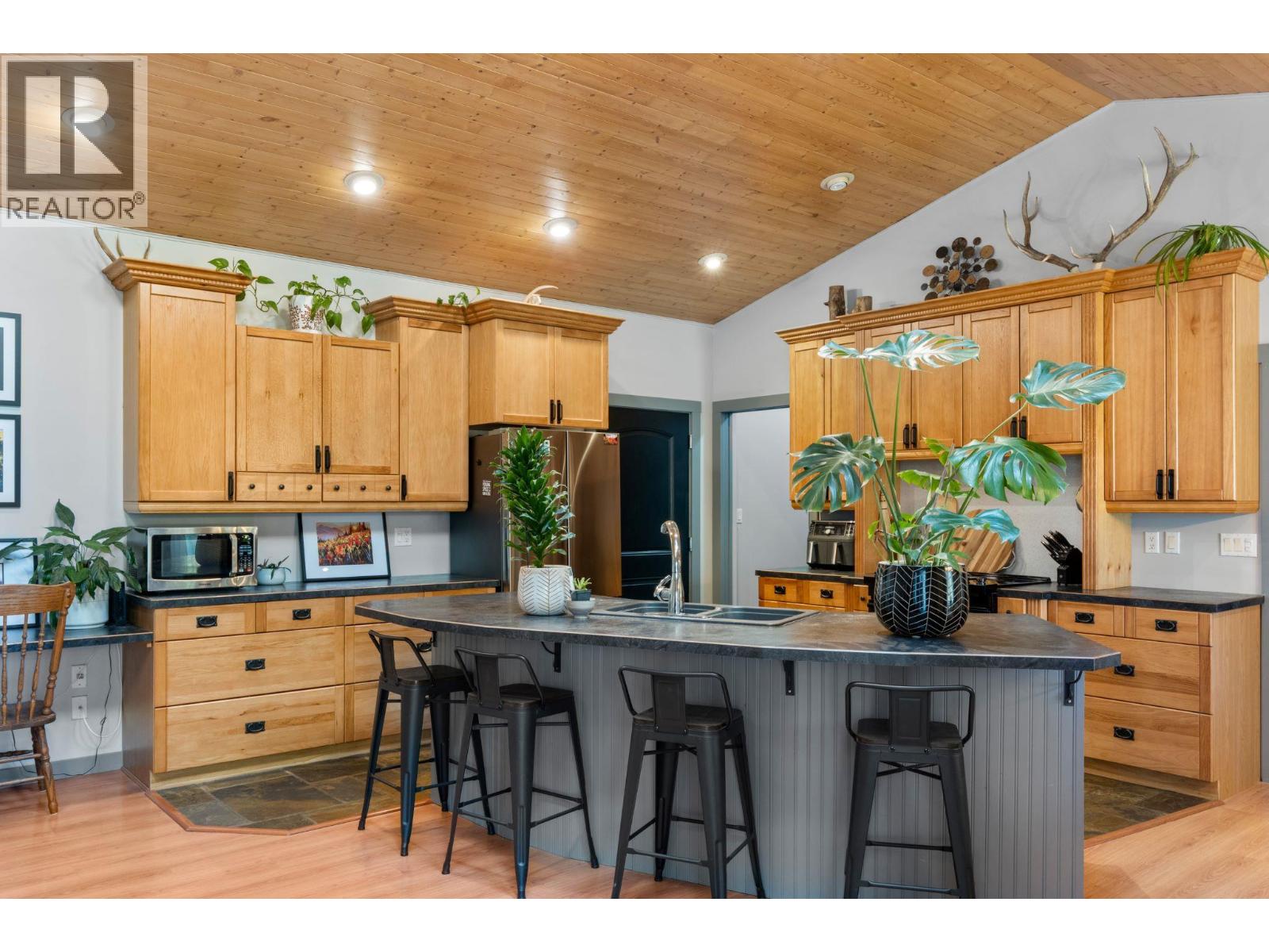 559 Mclean Road Property Photo 16