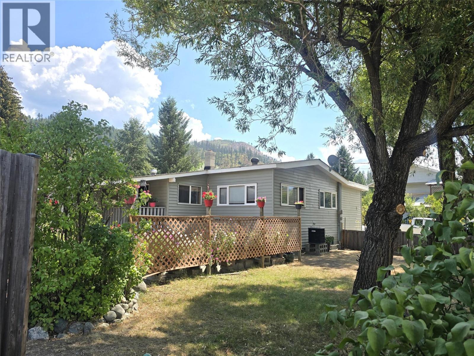 596-4590 Barriere Town Road Property Photo