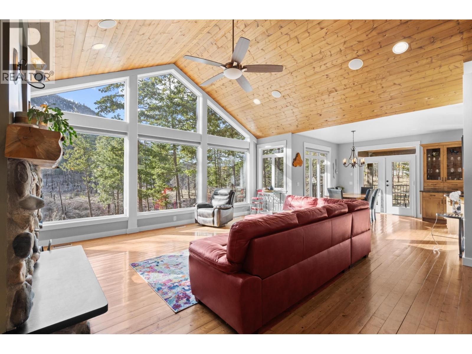 4802 Trepanier Road Property Photo 14
