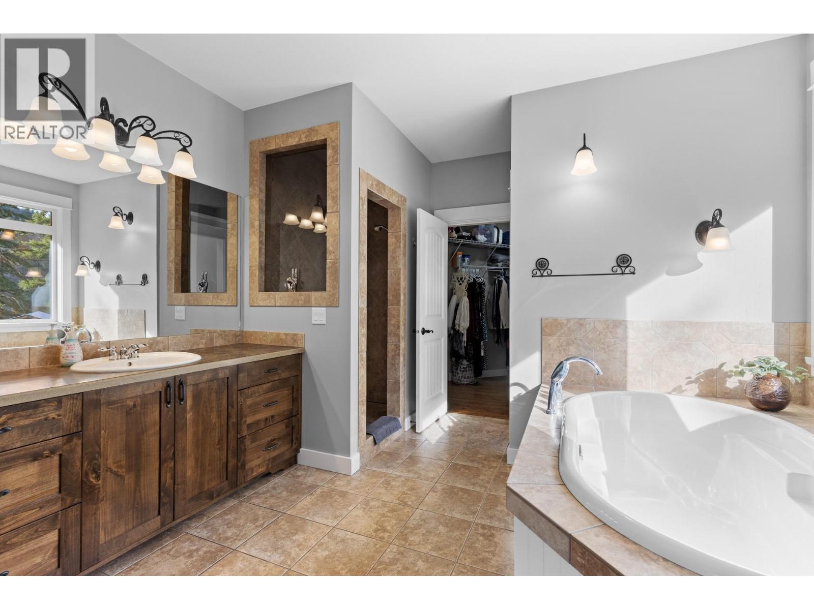 4802 Trepanier Road Property Photo 32