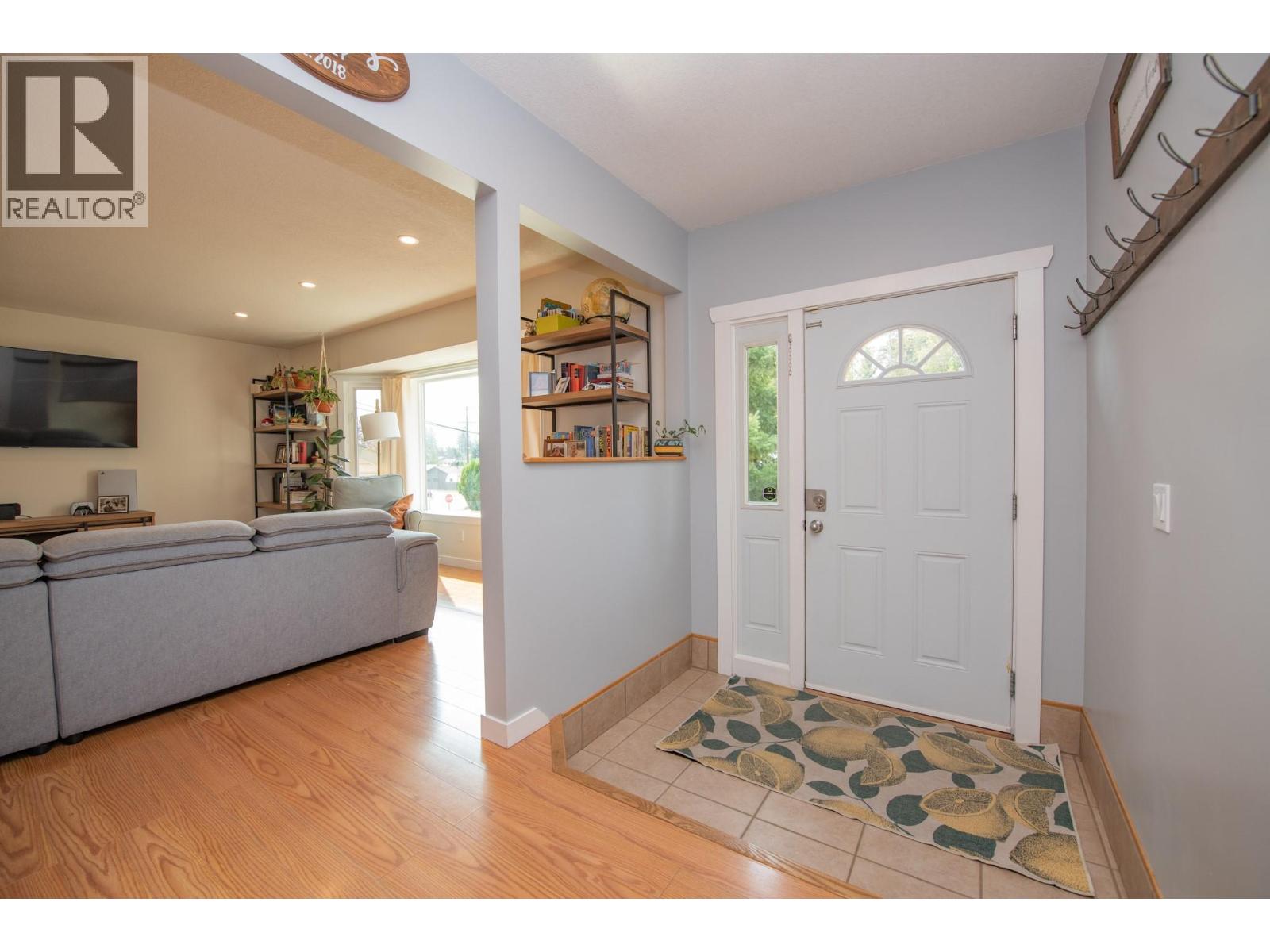 2209 Leblanc Street Property Photo 4