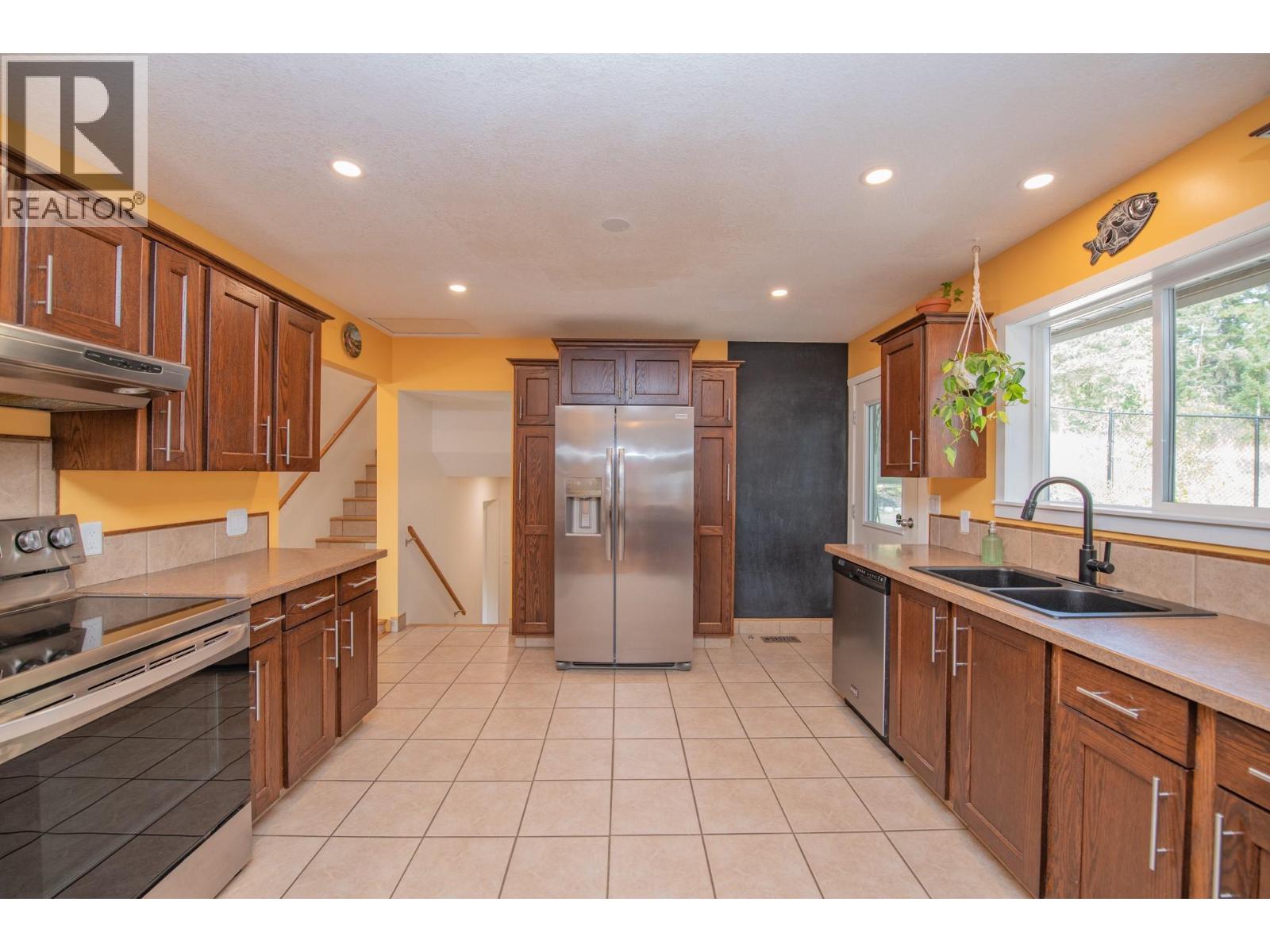 2209 Leblanc Street Property Photo 13