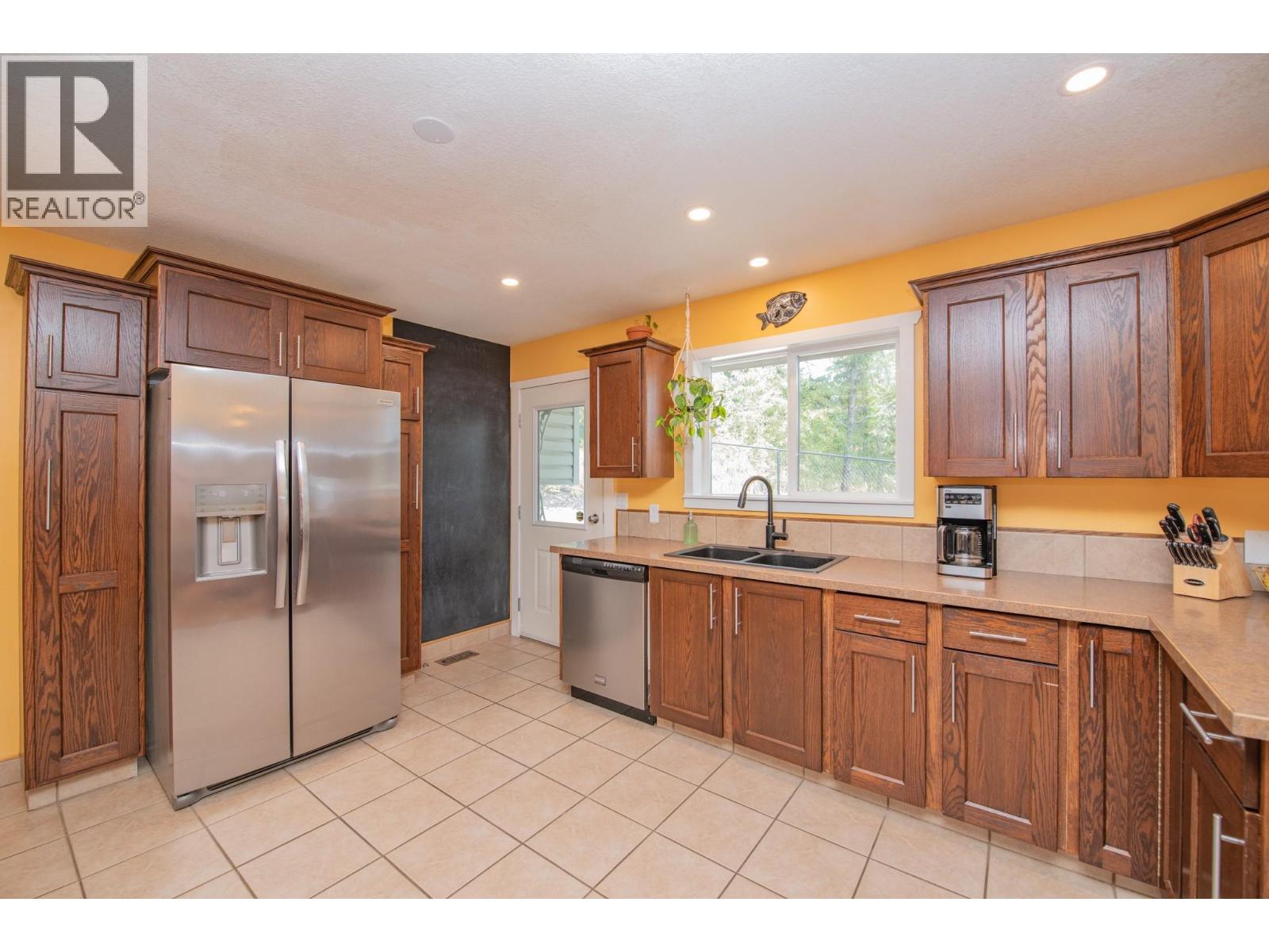 2209 Leblanc Street Property Photo 14